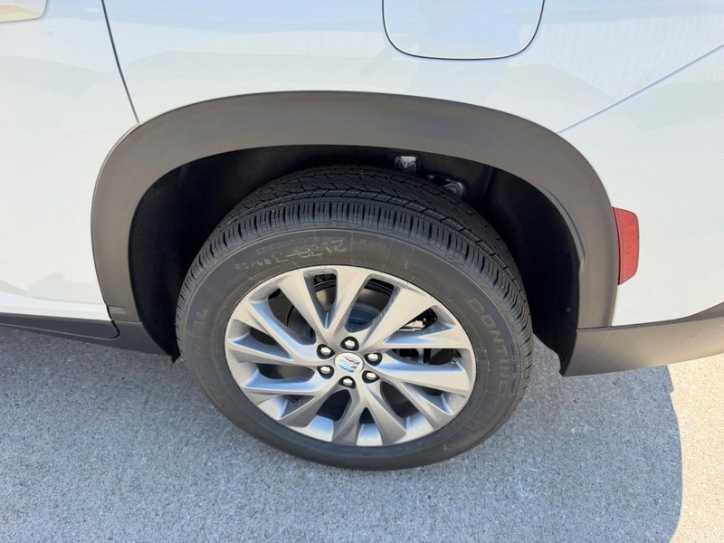Buick Enclave Vehicle Full-screen Gallery Image 7