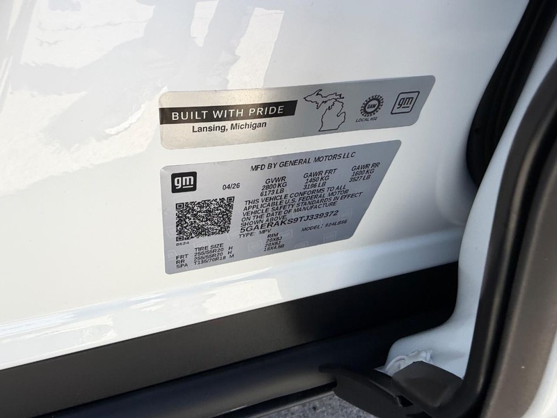 Buick Enclave Vehicle Full-screen Gallery Image 23