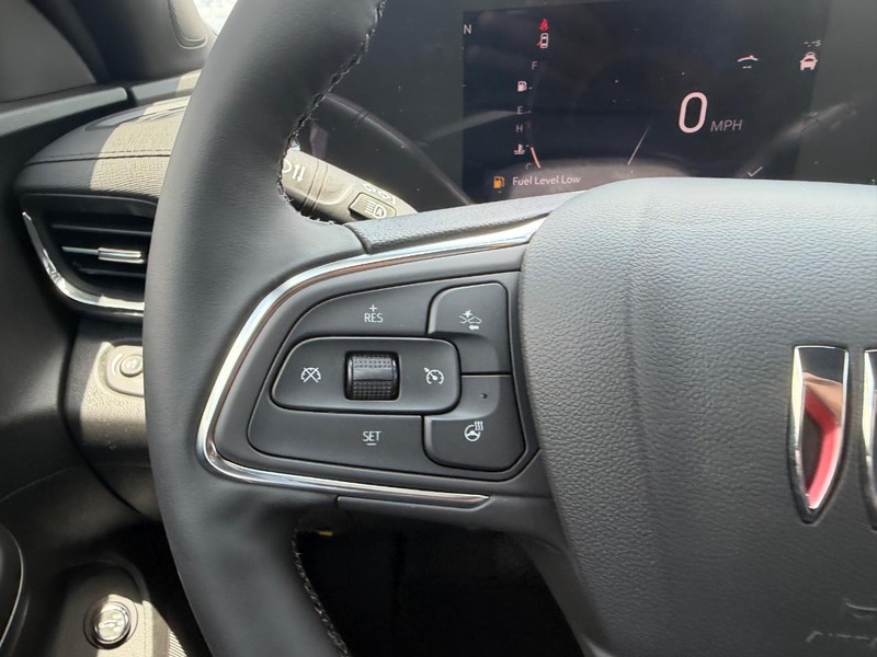 Buick Envista Vehicle Full-screen Gallery Image 11
