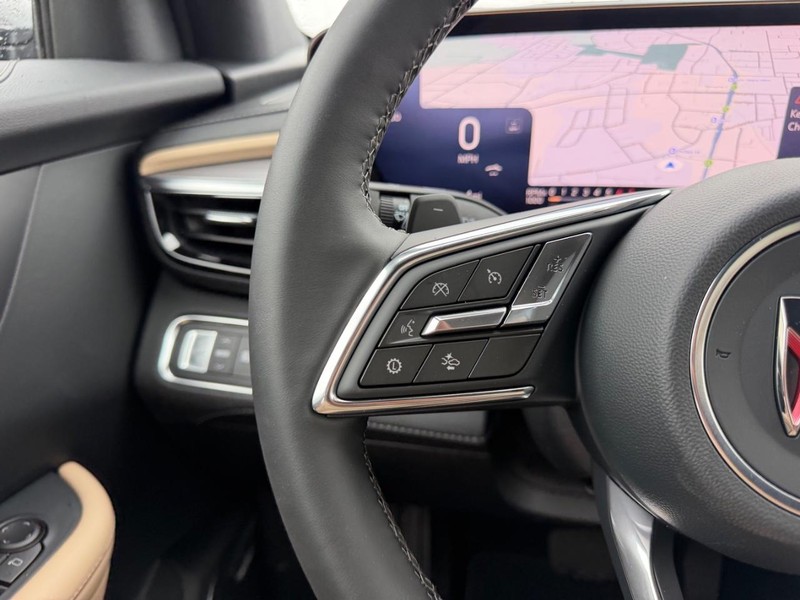 Buick Enclave Vehicle Full-screen Gallery Image 10