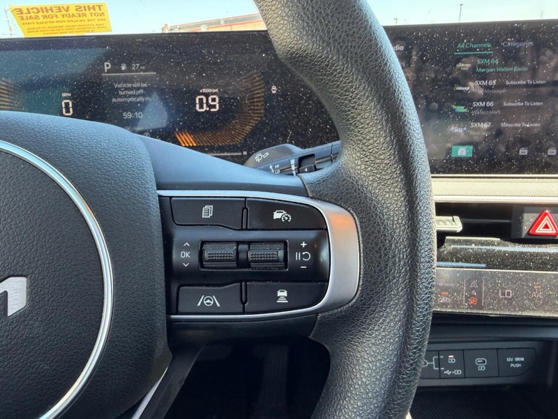 Kia K5 Vehicle Full-screen Gallery Image 11