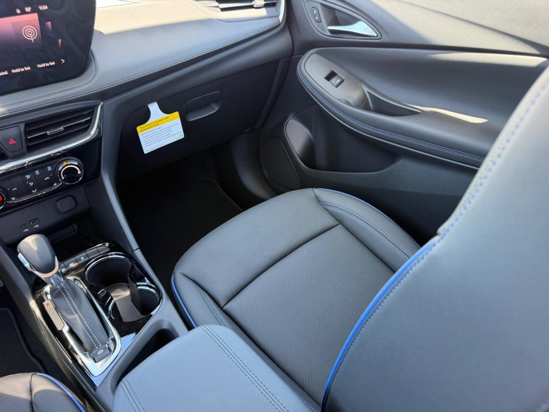 Buick Encore GX Vehicle Full-screen Gallery Image 15