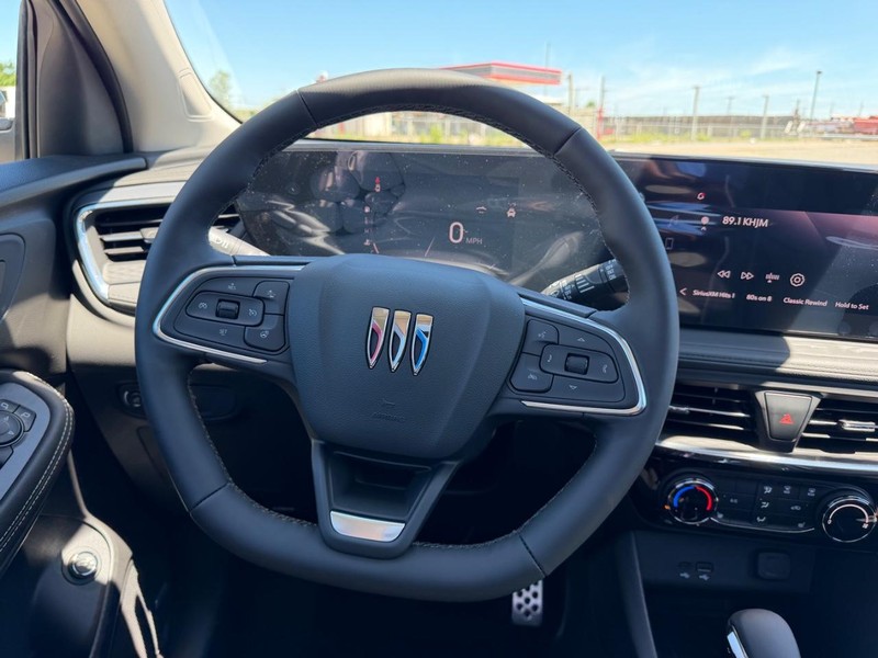 Buick Encore GX Vehicle Full-screen Gallery Image 11