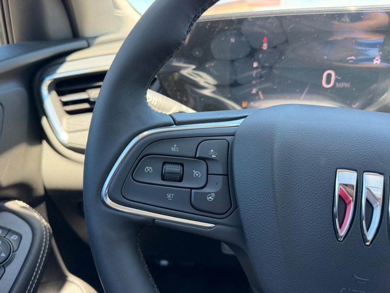 Buick Encore GX Vehicle Full-screen Gallery Image 12
