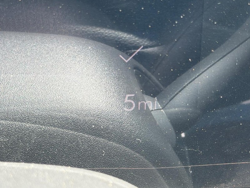 Buick Encore GX Vehicle Full-screen Gallery Image 20
