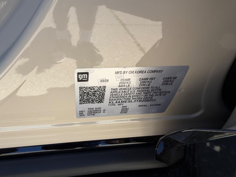 Buick Encore GX Vehicle Full-screen Gallery Image 22