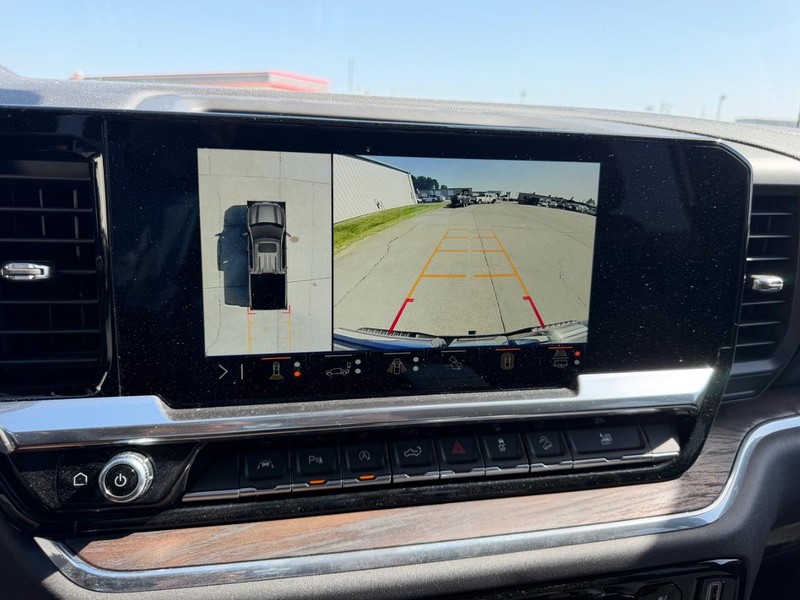 GMC Sierra 1500 Vehicle Full-screen Gallery Image 21