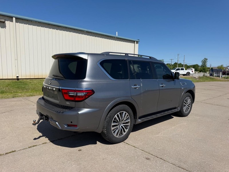 Nissan Armada Vehicle Full-screen Gallery Image 3