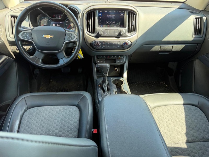 Chevrolet Colorado Vehicle Full-screen Gallery Image 8