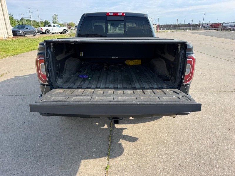 GMC Sierra 1500 Vehicle Full-screen Gallery Image 5