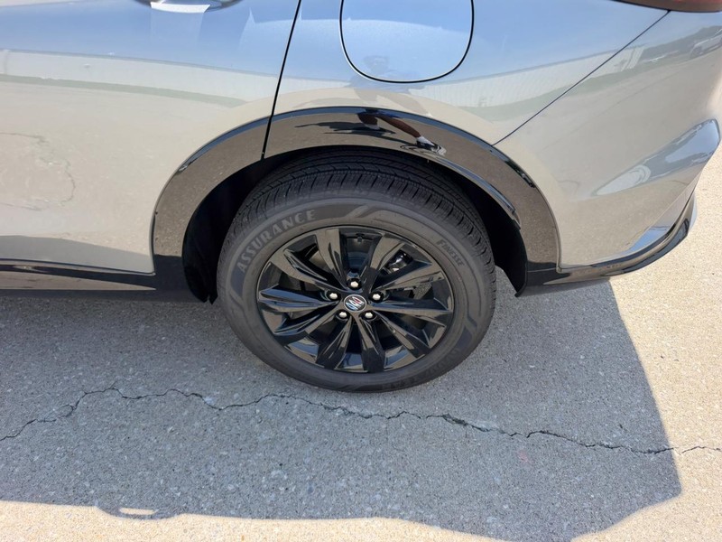 Buick Envista Vehicle Full-screen Gallery Image 7