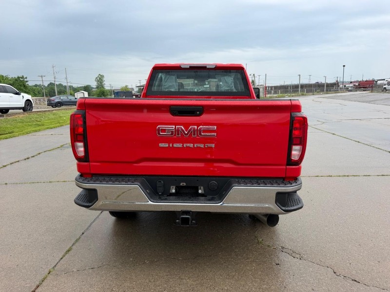 GMC Sierra 2500HD Vehicle Full-screen Gallery Image 4