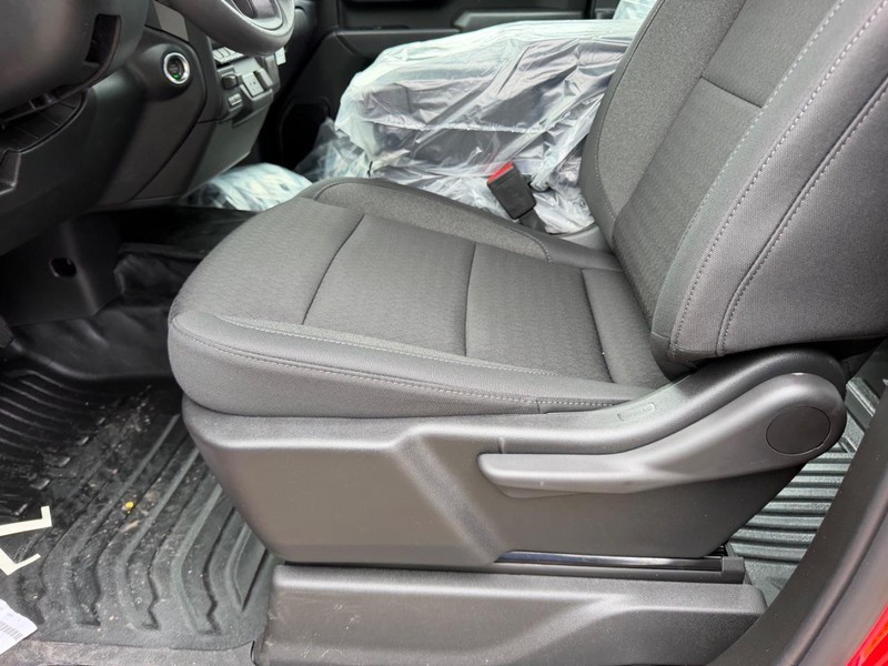 GMC Sierra 2500HD Vehicle Full-screen Gallery Image 15