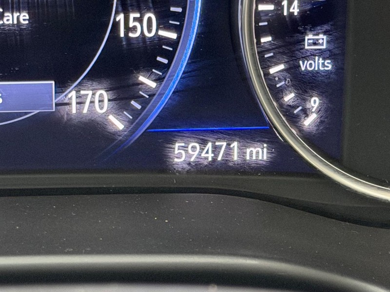 Buick Enclave Vehicle Full-screen Gallery Image 23