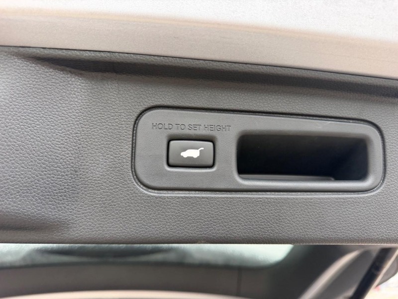Honda Pilot Vehicle Full-screen Gallery Image 6