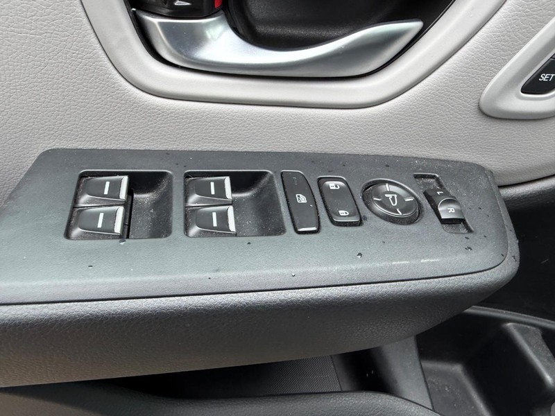Honda Pilot Vehicle Full-screen Gallery Image 20