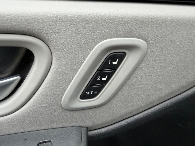 Honda Pilot Vehicle Full-screen Gallery Image 21
