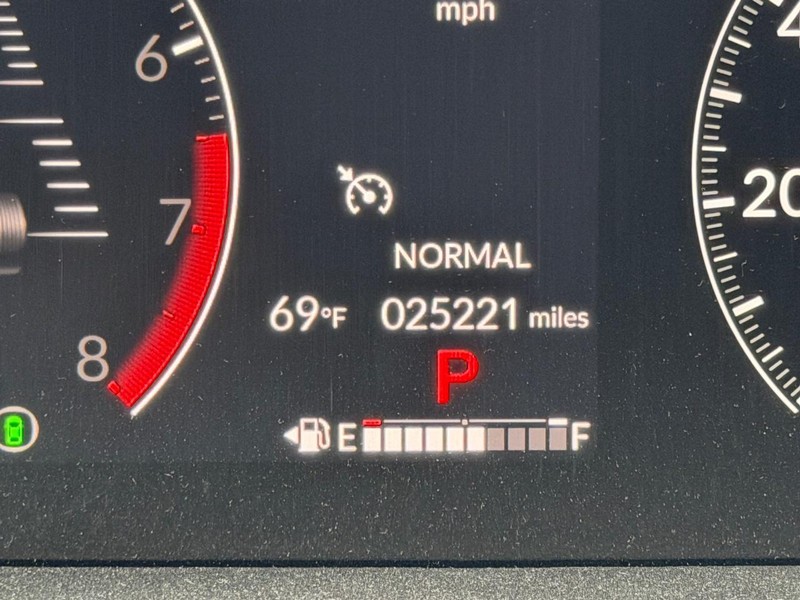 Honda Pilot Vehicle Full-screen Gallery Image 23