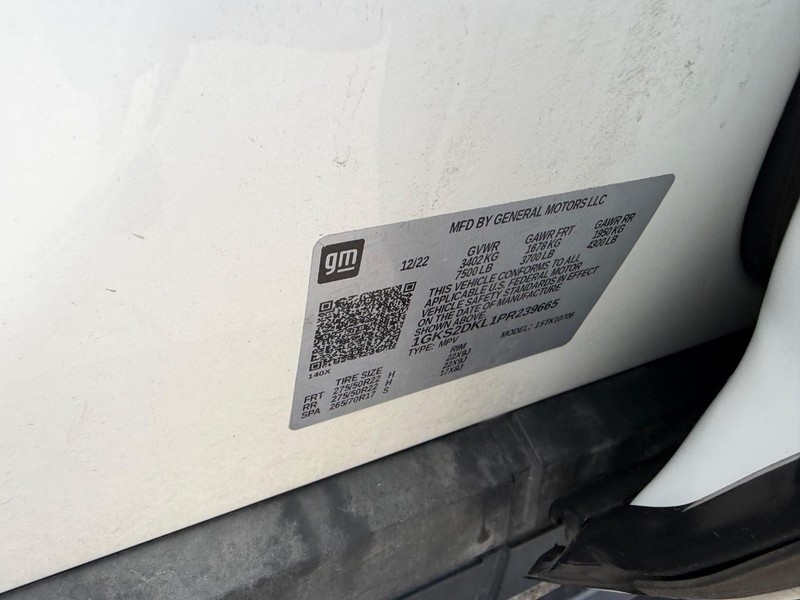 GMC Yukon Vehicle Full-screen Gallery Image 25