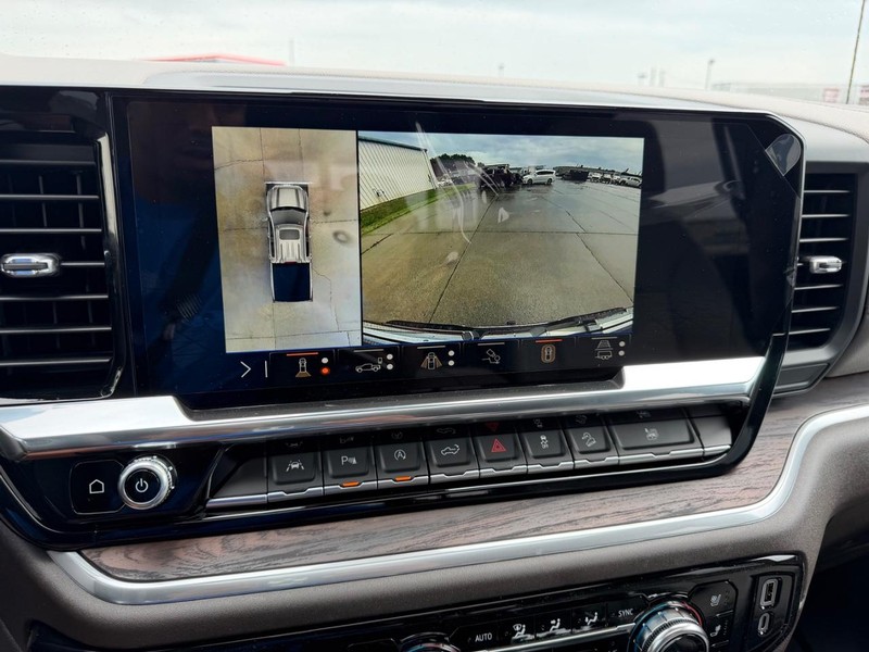 GMC Sierra 1500 Vehicle Full-screen Gallery Image 21