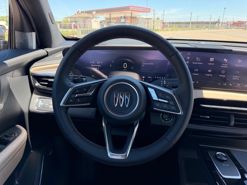 Buick Enclave Vehicle Full-screen Gallery Image 12