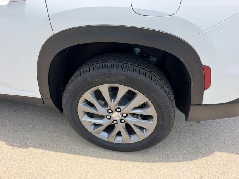 Buick Enclave Vehicle Full-screen Gallery Image 7