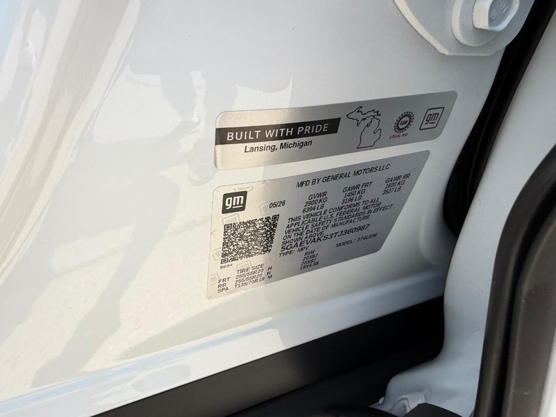 Buick Enclave Vehicle Full-screen Gallery Image 23