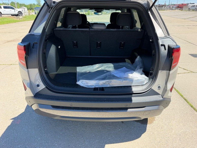 GMC Terrain Vehicle Full-screen Gallery Image 5