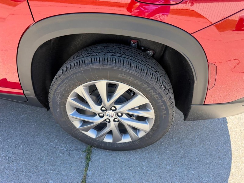 Buick Enclave Vehicle Full-screen Gallery Image 7