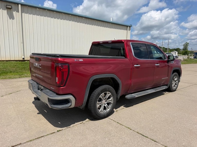 GMC Sierra 1500 Vehicle Full-screen Gallery Image 4