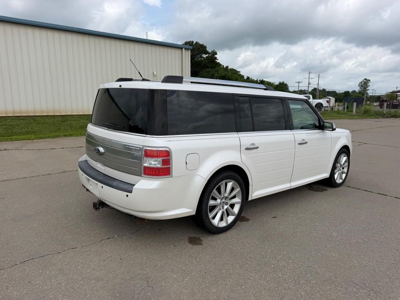 Ford Flex Vehicle Full-screen Gallery Image 3