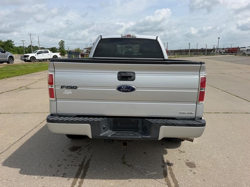 Ford F-150 Vehicle Full-screen Gallery Image 4