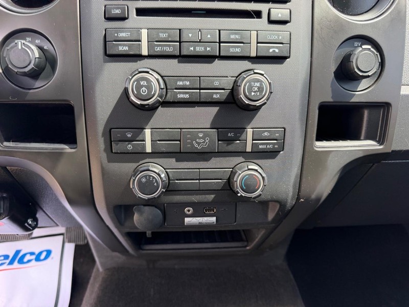 Ford F-150 Vehicle Full-screen Gallery Image 13