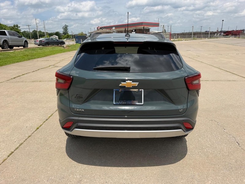 Chevrolet Trax Vehicle Full-screen Gallery Image 4