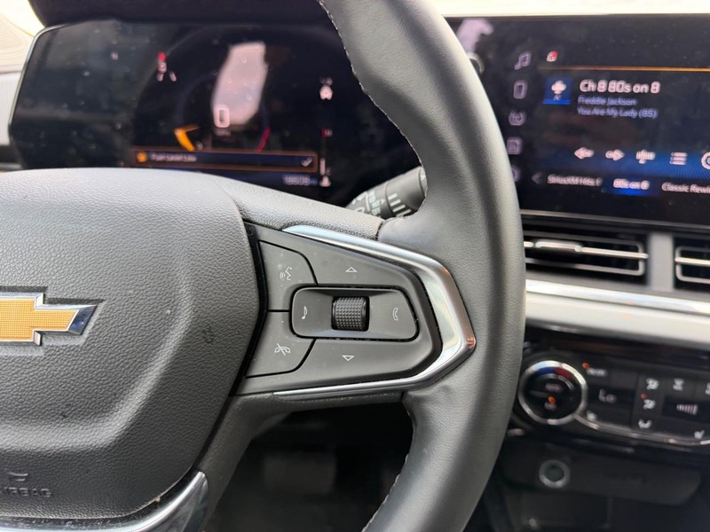 Chevrolet Trax Vehicle Full-screen Gallery Image 11