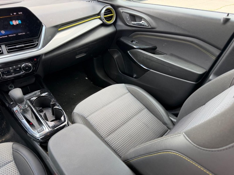 Chevrolet Trax Vehicle Full-screen Gallery Image 14
