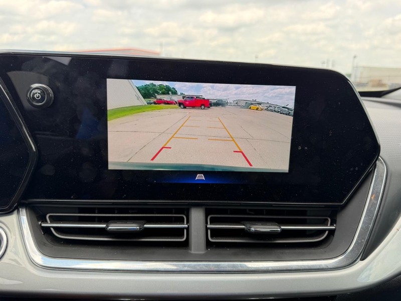 Chevrolet Trax Vehicle Full-screen Gallery Image 18
