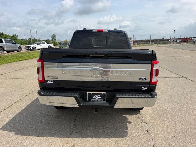 Ford F-150 Vehicle Full-screen Gallery Image 4