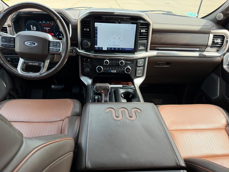 Ford F-150 Vehicle Full-screen Gallery Image 9