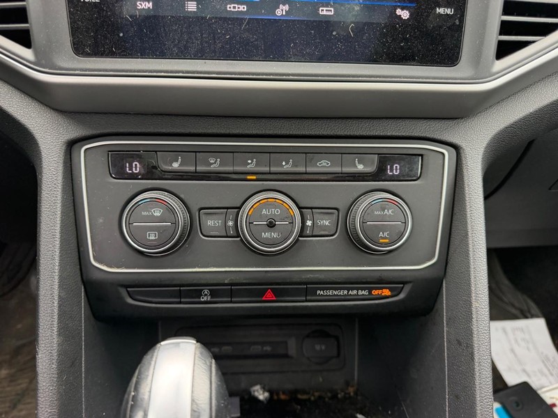Volkswagen Atlas Vehicle Full-screen Gallery Image 17