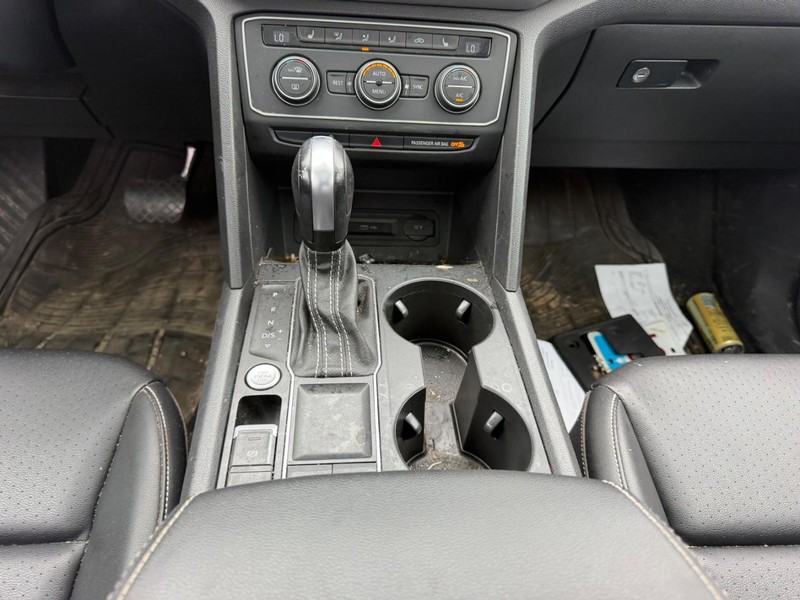 Volkswagen Atlas Vehicle Full-screen Gallery Image 18