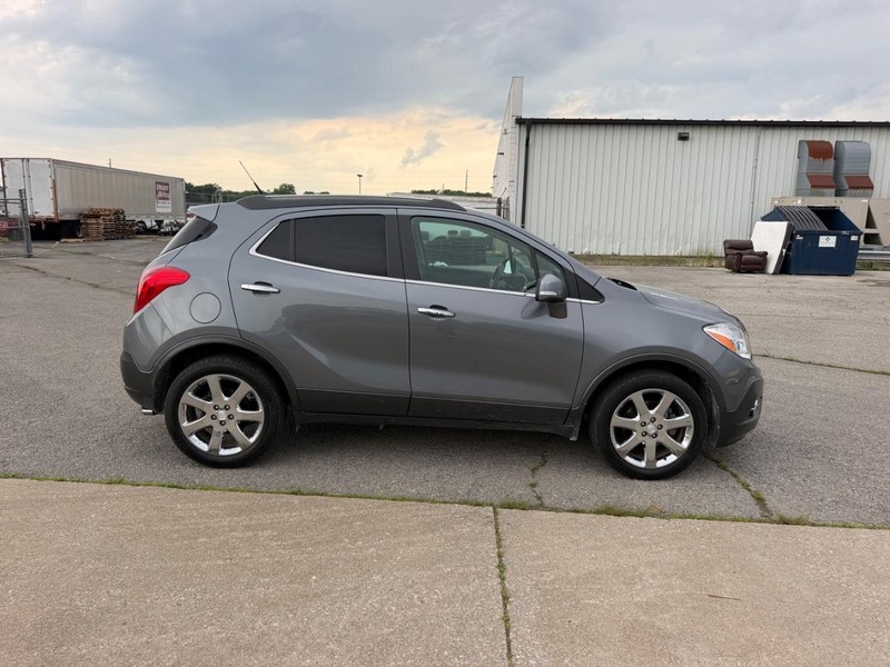 Buick Encore Vehicle Full-screen Gallery Image 2