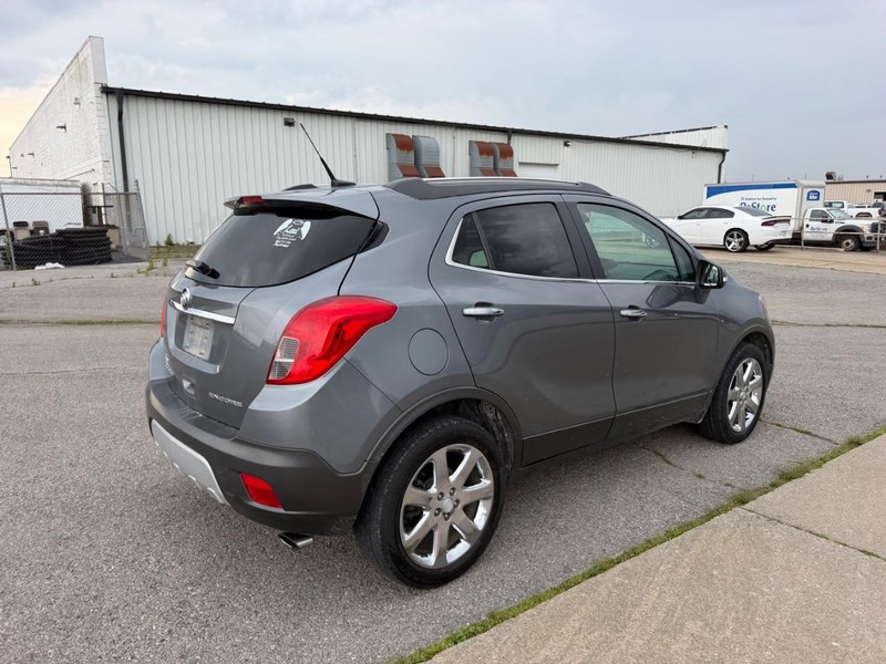 Buick Encore Vehicle Full-screen Gallery Image 3