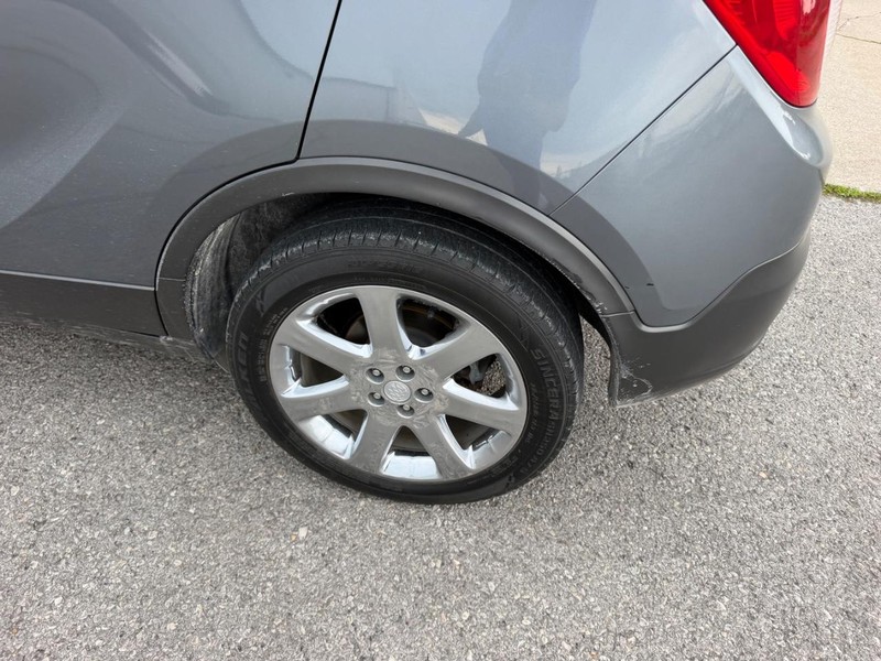 Buick Encore Vehicle Full-screen Gallery Image 6