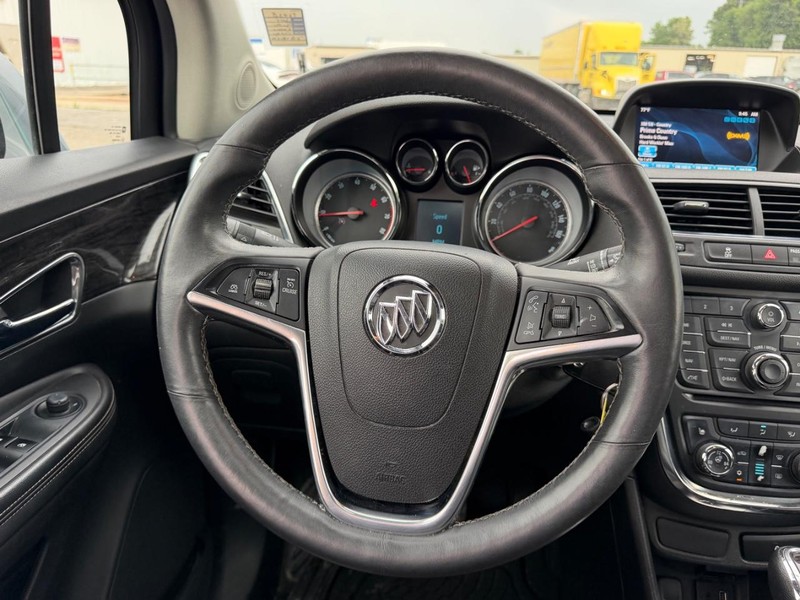 Buick Encore Vehicle Full-screen Gallery Image 10