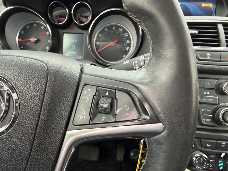 Buick Encore Vehicle Full-screen Gallery Image 12