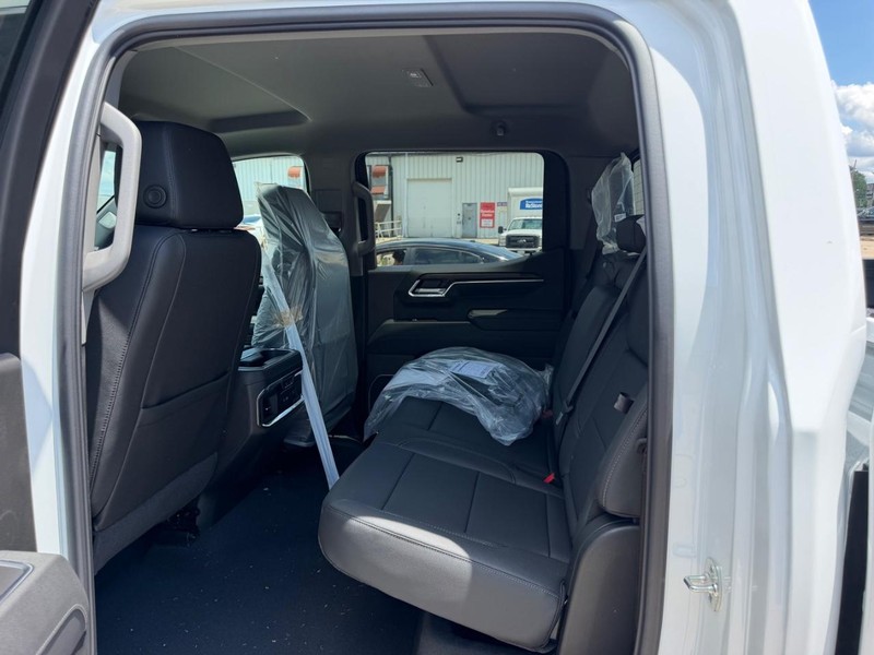GMC Sierra 1500 Vehicle Full-screen Gallery Image 7