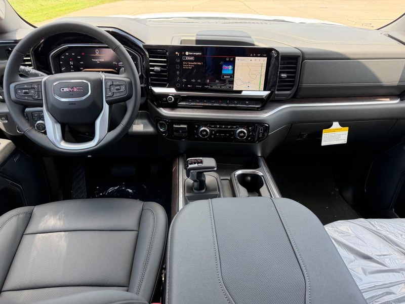 GMC Sierra 1500 Vehicle Full-screen Gallery Image 8