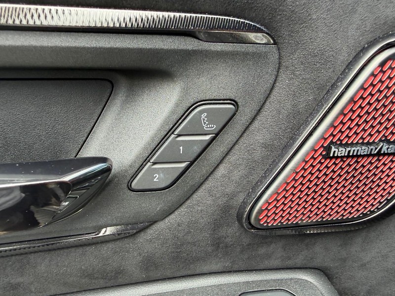 Ram 1500 Vehicle Full-screen Gallery Image 18