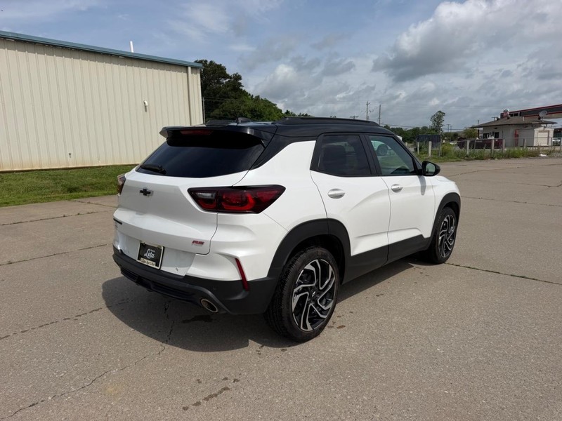 Chevrolet TrailBlazer Vehicle Full-screen Gallery Image 3